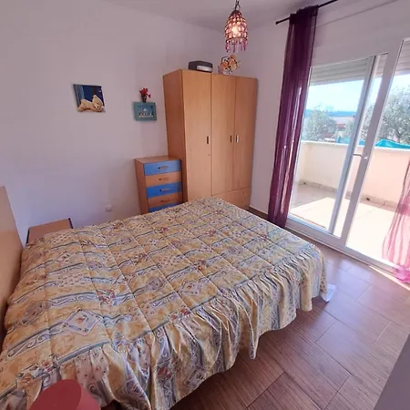 Apartment Petunia, Piscina, Lloret De Mar, Girona, Bbq